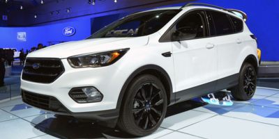Used 2018  Ford Escape 4d SUV 4WD SE at Dave White Auto Credit near Maumee, OH